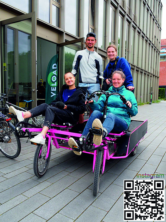 the project group on a Veload cargo bike