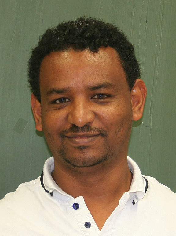 Abdelkadr, Abdulaziz Osman
