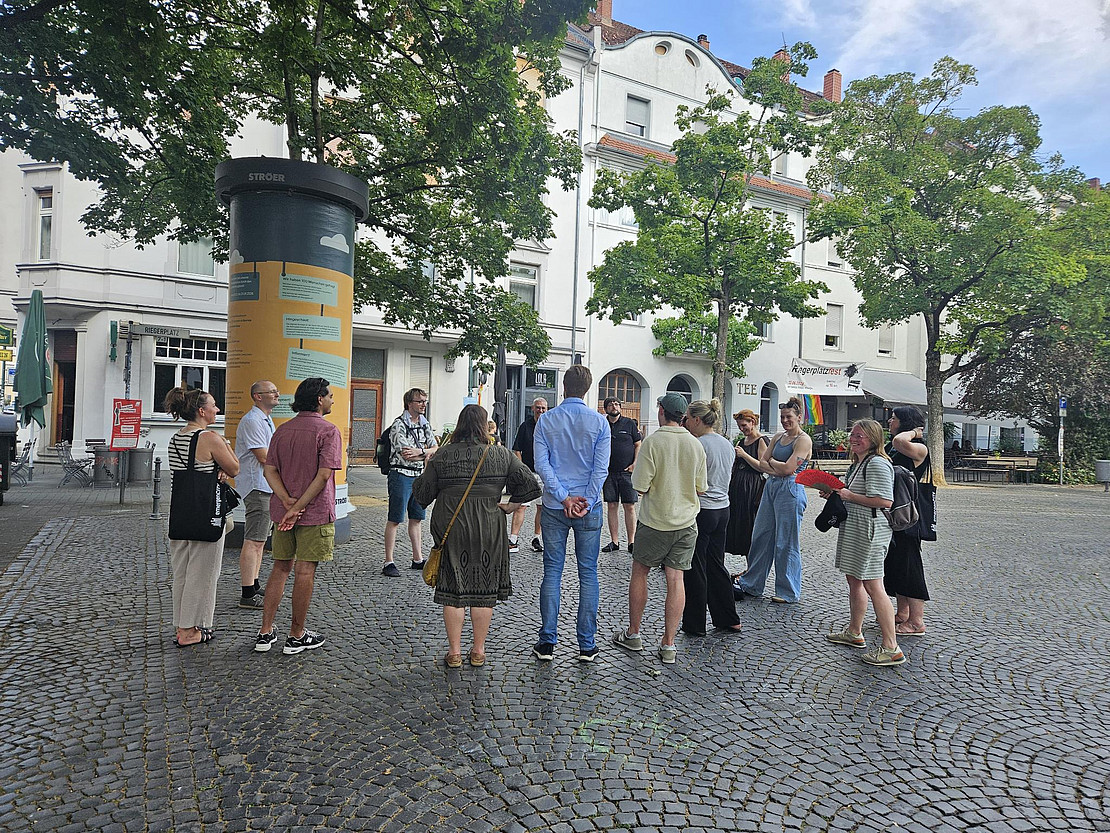 Litfaßsäule emergenCity