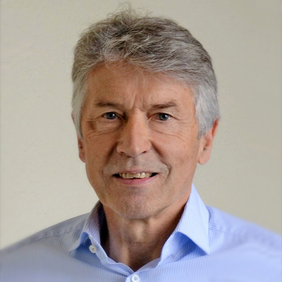 Portrait photo of Professor Doctor Kurt Geihs