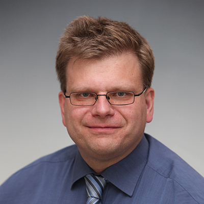 Portrait photo of Professor Dr Bernhard Sick