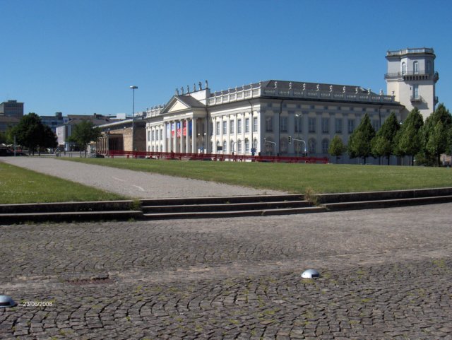 kasselcitytourfridericianum.jpg