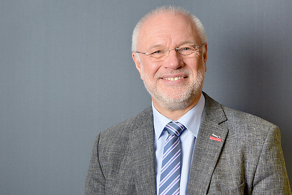 Prof. Dr. Peter Dräxler