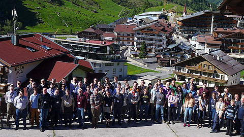  (öffnet Vergrößerung des Bildes)Conference Picture