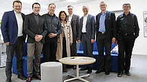 The picture shows Prof. Dr. habil. Timo Braun, Prof. Dr. Camilo Florian Baron , Lothar Dörr, Prof. Dr.-Ing. habil. Wenwen Song (Granularity of structural information in materials engineering), Prof. Dr.-Ing. habil. Robert Refflinghaus , Chancellor Dr. Oliver Fromm, Christian Haldorn and Karl Haase