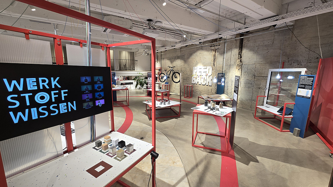 Room view UNI:Lokal with materials exhibition