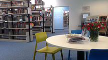 Blick in die neue Standortbibliothek.